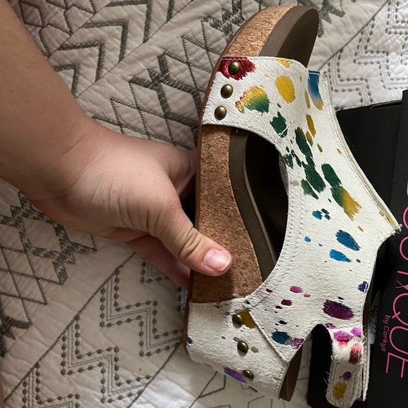 Corky Wedge - Picture 5 of 7